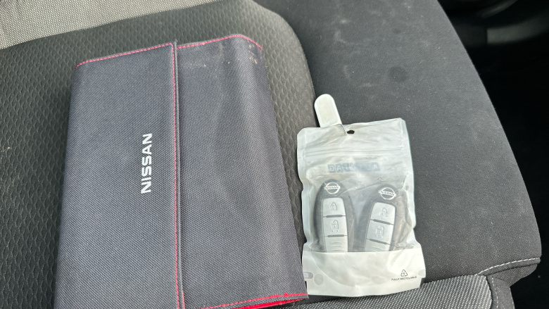 Nissan Qashqai 1.3 DiG-T N-Connecta 5dr Petrol Hatchback